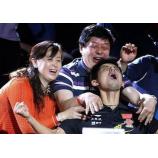 Zhang Jike được hỗ trợ từ gia đình tại Paris (Video)